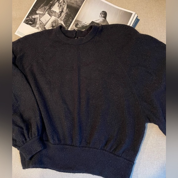 J Crew Crewneck Gathered Sweater In Black Size M - Picture 8 of 14